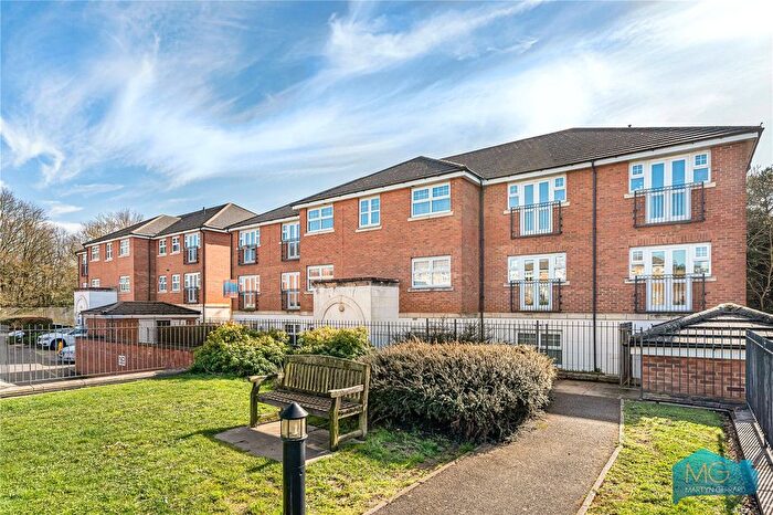 1 Bedroom Flat For Sale In Lerwick Court, Bressay Drive, Mill Hill, NW7