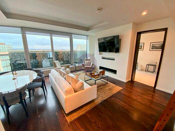 3 Bedroom Flat To Rent In Columbia Gardens, Earls Court, London, SW6