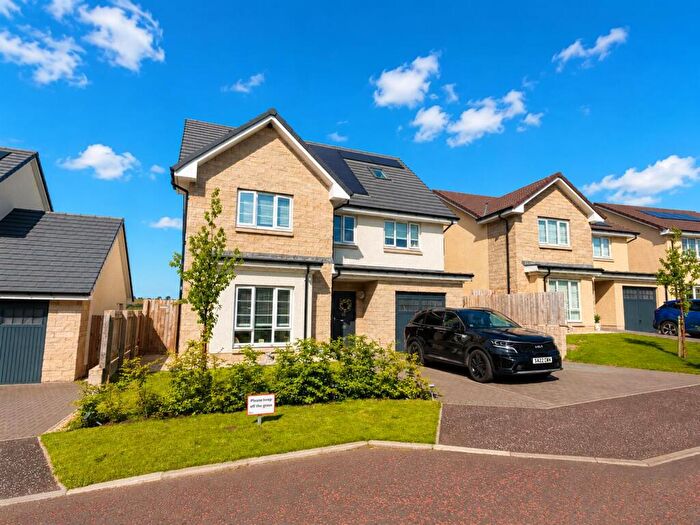 5 Bedroom Detached House For Sale In Westwood Court, Lawthorn, Irvine, KA11