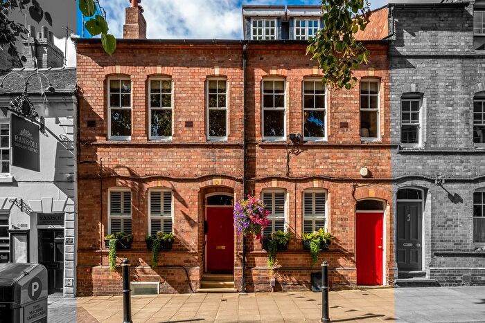 4 Bedroom Town House For Sale In Castle Street, Warwick, Warwickshire, CV34