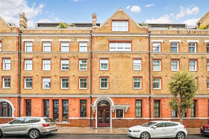 1 Bedroom Flat To Rent In Parker Street, London, WC2B
