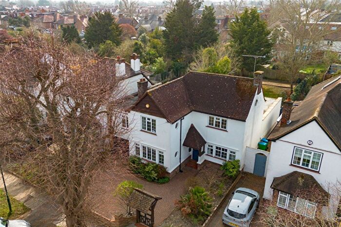 5 Bedroom Detached House For Sale In Courtlands Avenue, Hampton, TW12