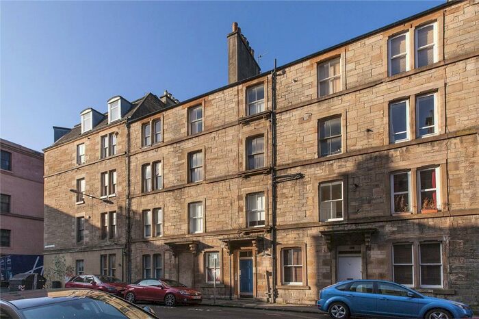 1 Bedroom Flat To Rent In Drumdryan Street, Tollcross, Edinburgh, EH3