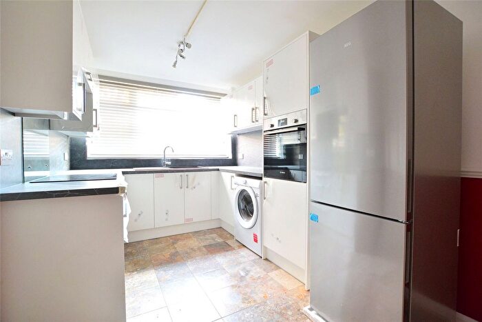 2 Bedroom End Of Terrace House To Rent In Hevelius Close, London, SE10