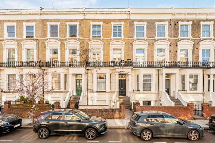 2 Bedroom Flat For Sale In Surrendale Place, Maida Vale, W9