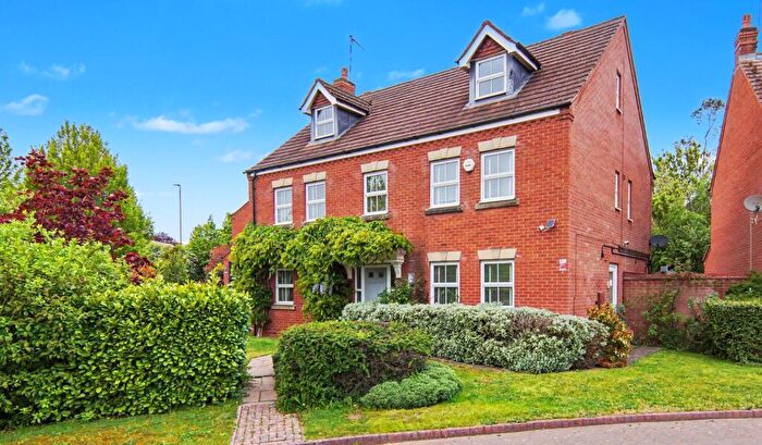 5 Bedroom Detached House For Sale In Follis Walk, Coventry, CV4