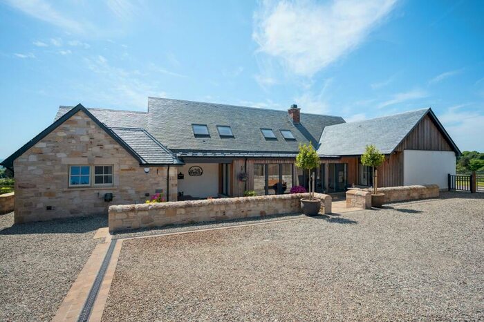 2 Bedroom Detached House For Sale In Craigash Steading, By Milngavie, East Dunbartonshire, G62