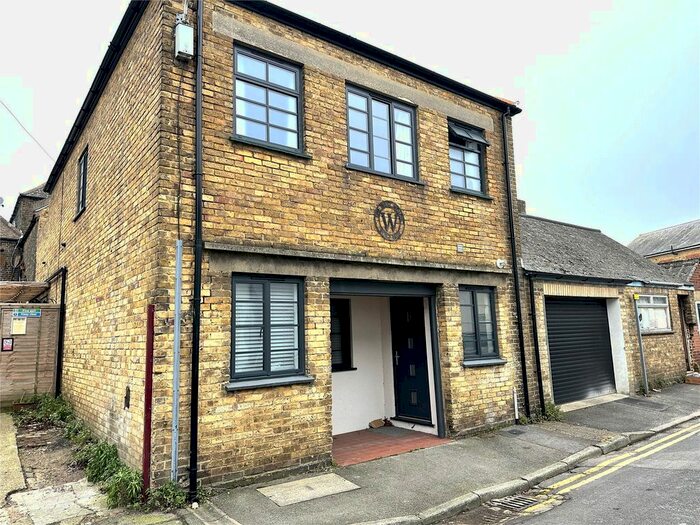 3 Bedroom Semi-Detached House To Rent In York Road, Walmer, Deal, CT14