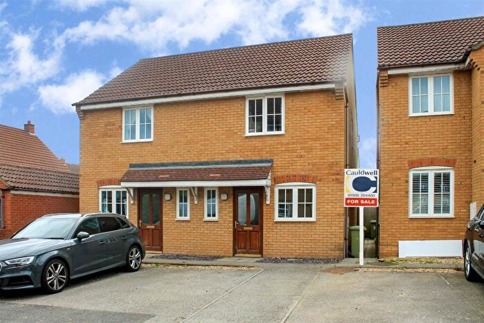 2 Bedroom House For Sale In Dandridge Court, Grange Farm, Milton Keynes, MK8