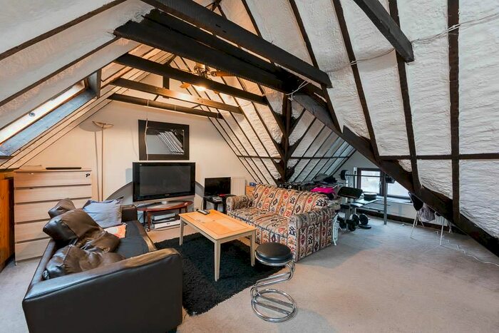 3 Bedroom Flat To Rent In Sterne Street, Shepherds Bush, London W12