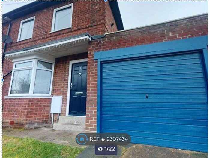 3 Bedroom Semi-Detached House To Rent In Crossway, South Shields, NE34