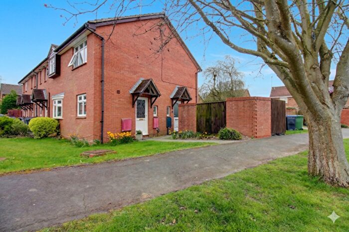1 Bedroom End Of Terrace House For Sale In Tappinger Grove, Kenilworth, Warwickshire, CV8