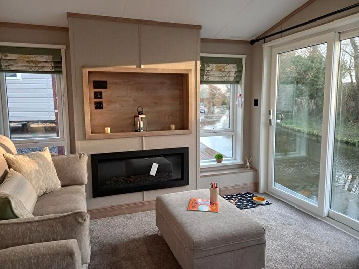 2 Bedroom Lodge For Sale In Garstang, Lancashire, PR3