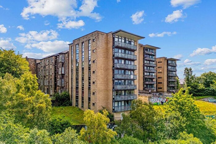 Flat To Rent In Hill Street, Glasgow, Glasgow City, G3
