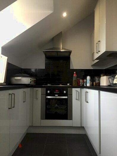 2 Bedroom Flat To Rent In Rosehill, Willenhall, WV13