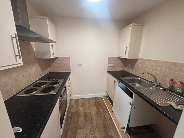 1 Bedroom Flat To Rent In Brunswick Park Road, Wednesbury, WS10