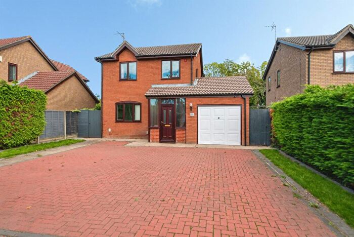 3 Bedroom Detached House For Sale In Hawthorn Bank, Spalding, PE11