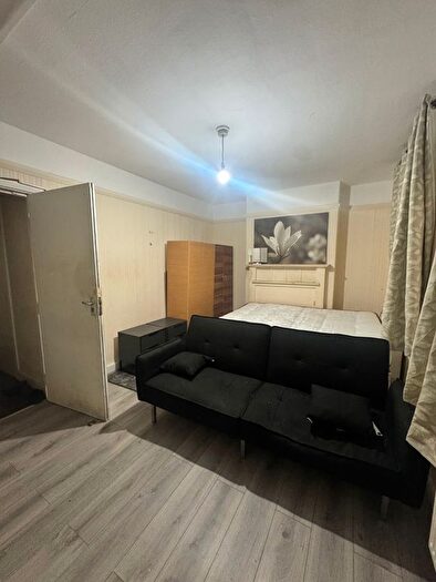 Property To Rent In George Lane, E18