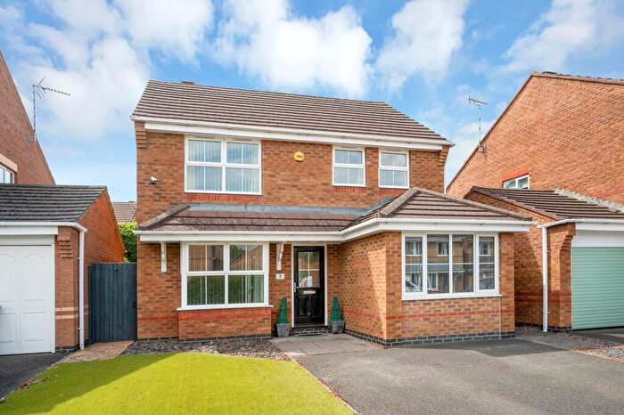 3 Bedroom Detached House For Sale In Pickworth Close, Oakham, LE15