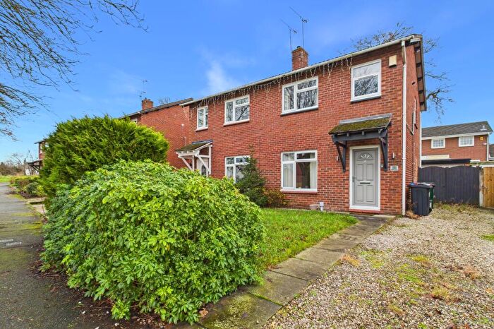 3 Bedroom Semi Detached House For Sale In Wells Close, Mickle Trafford, CH2