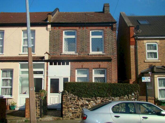 4 Bedroom Semi-Detached House To Rent In Belmont Park Road, London, Greater London, E10