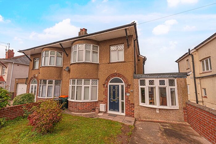 3 Bedroom Semi Detached House For Sale In Firbank Avenue, Newport, NP19