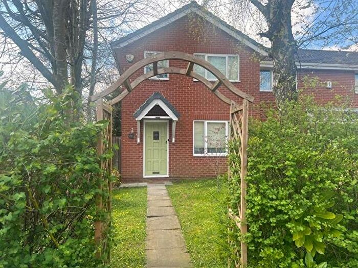 3 Bedroom Semi Detached House To Rent In Crofters Green, Preston, PR1