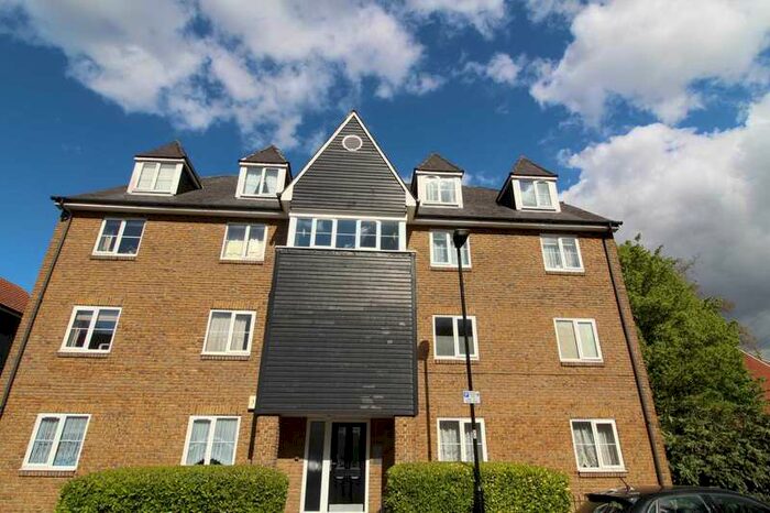 2 Bedroom Flat To Rent In Northumberland Road, Beckton, E6