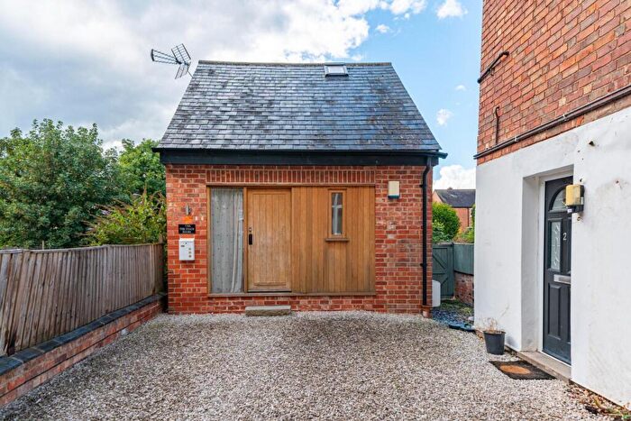2 Bedroom Detached House For Sale In Musters Road, West Bridgford, NG2