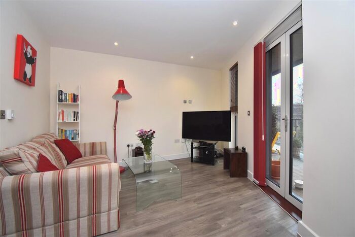 Studio To Rent In Aylesbury House, Hatton Road, Wembley, HA0