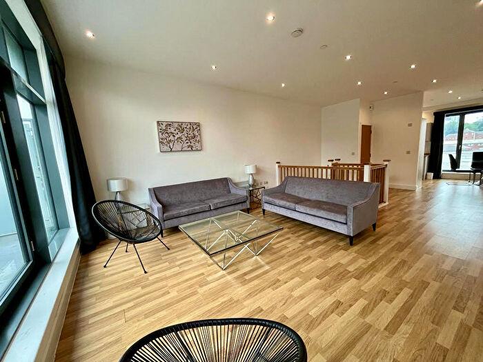 2 Bedroom Apartment To Rent In Mabgate, Leeds, LS9