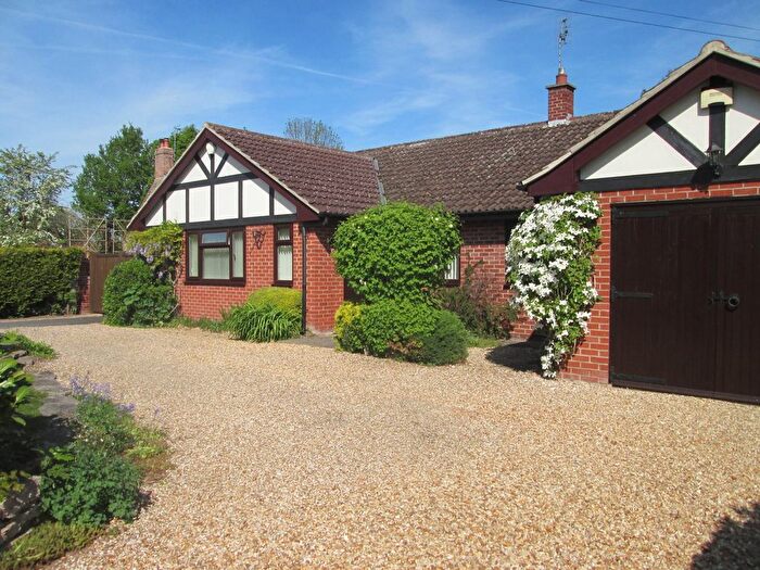 3 Bedroom Detached Bungalow For Sale In Cross Street, Sturton-Le-Steeple, Retford, DN22