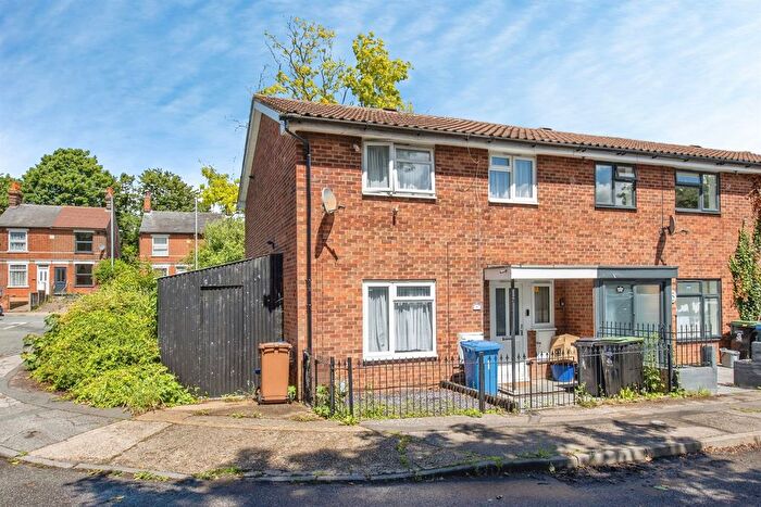 3 Bedroom End Of Terrace House For Sale In Weaver Close, Ipswich, IP1