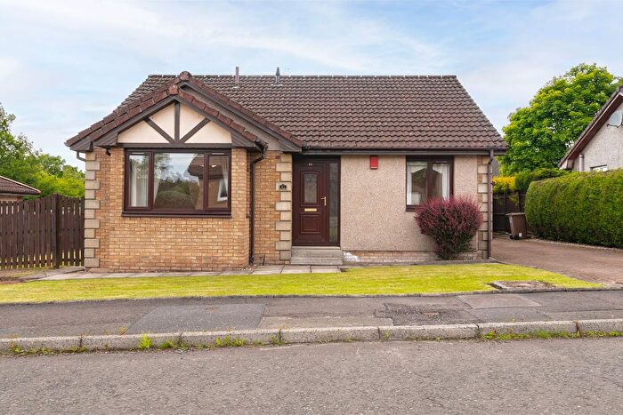 3 Bedroom Detached Bungalow For Sale In Willow Park, Fauldhouse, EH47
