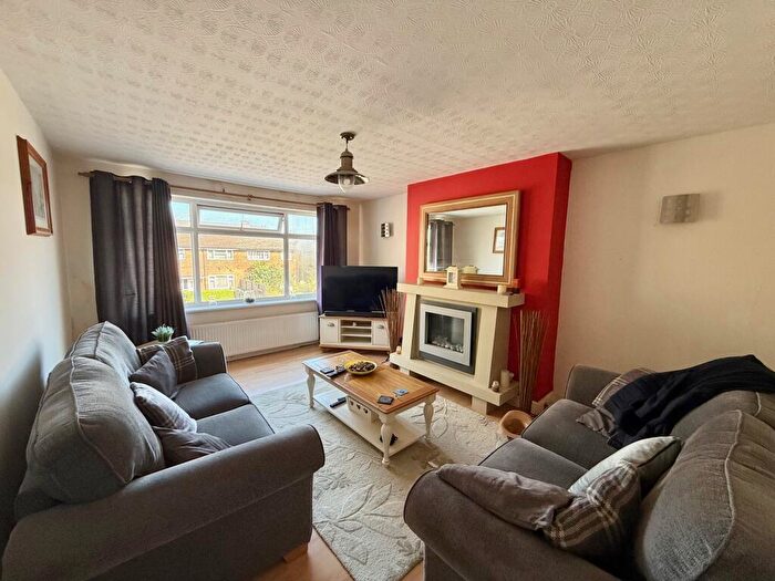 3 Bedroom Apartment To Rent In Twinnies Road, Wilmslow, SK9