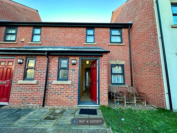 3 Bedroom Terraced House To Rent In Durham Street, Droylsden, Manchester, M43