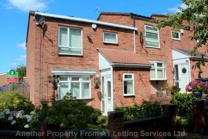 3 Bedroom Semi-Detached House To Rent In Old Mill Gardens, Stechford, B33