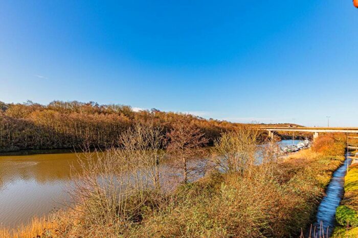 3 Bedroom Duplex For Sale In Grangemoor Court, Cardiff, CF11