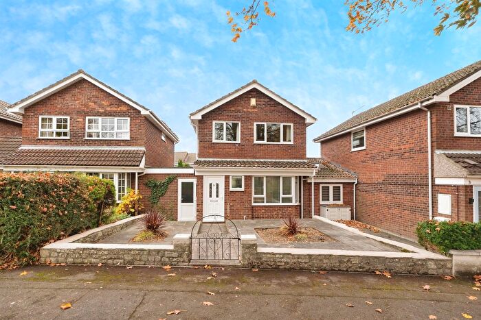 3 Bedroom Semi Detached House For Sale In Rowan Way, Hanham, Bristol, BS15