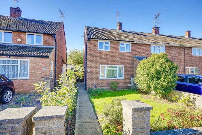 2 Bedroom End Terrace House For Sale In Highfield Road, Leighton Buzzard, LU7
