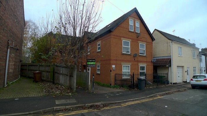 1 Bedroom Flat To Rent In Jubilee Street, Peterborough, Cambridgeshire. PE2