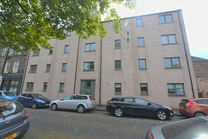 2 Bedroom Flat To Rent In Yardheads, Edinburgh, EH6