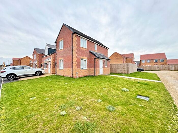 2 Bedroom Semi-Detached House To Rent In Sidings Road, Grimsby, DN31