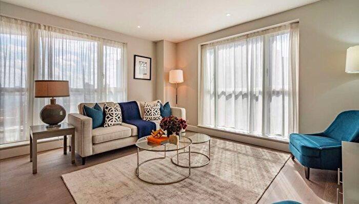 2 Bedroom Property To Rent In Westferry Circus, London, E14