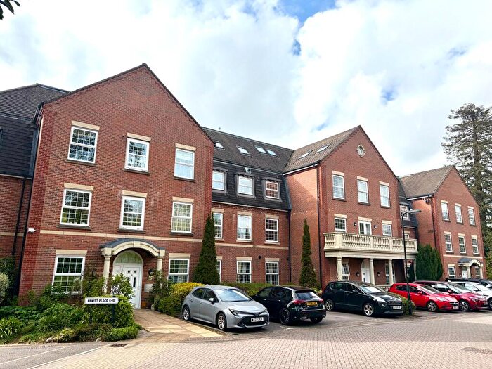 2 Bedroom Apartment To Rent In Bassett, SO16