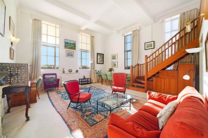 3 Bedroom Apartment For Sale In Manor Gardens, London, N7