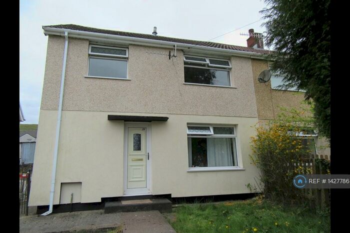 3 Bedroom Semi-Detached House To Rent In Glan 'Y Nant, Bargoed, CF81