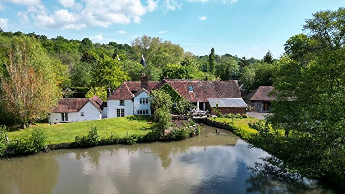 4 Bedroom Semi-Detached House For Sale In Lamberhurst, Tunbridge Wells, TN3