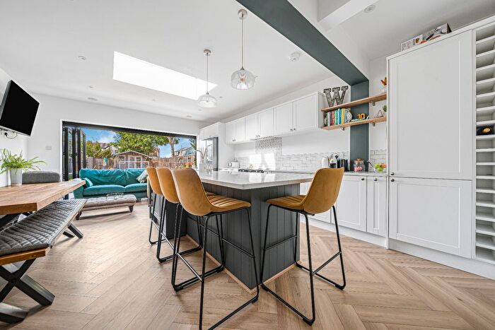 3 Bedroom Semi-Detached House For Sale In Squires Road, Shepperton, TW17