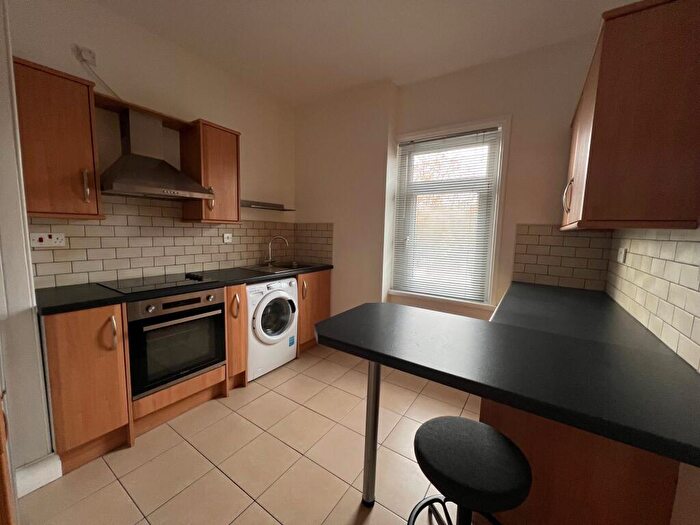 2 Bedroom Flat To Rent In Fidlas Road, Cyncoed, Cardiff, CF14